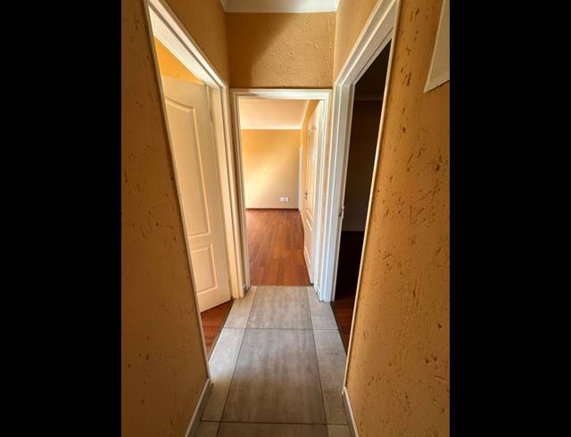 25 BEDROOM APARTMENT FOR SALE IN SELECTION PARK